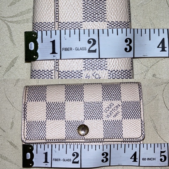 Louis Vuitton Damier Azur 6 Key Holder - Picture 13 of 16